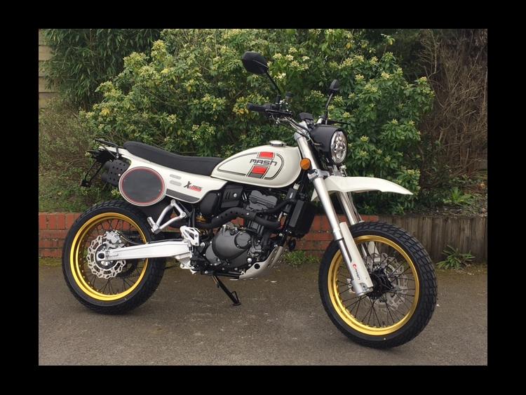 MASH X-RIDE 125