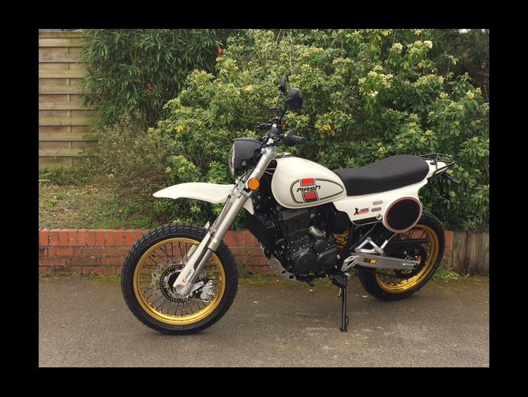 MASH X-RIDE 125