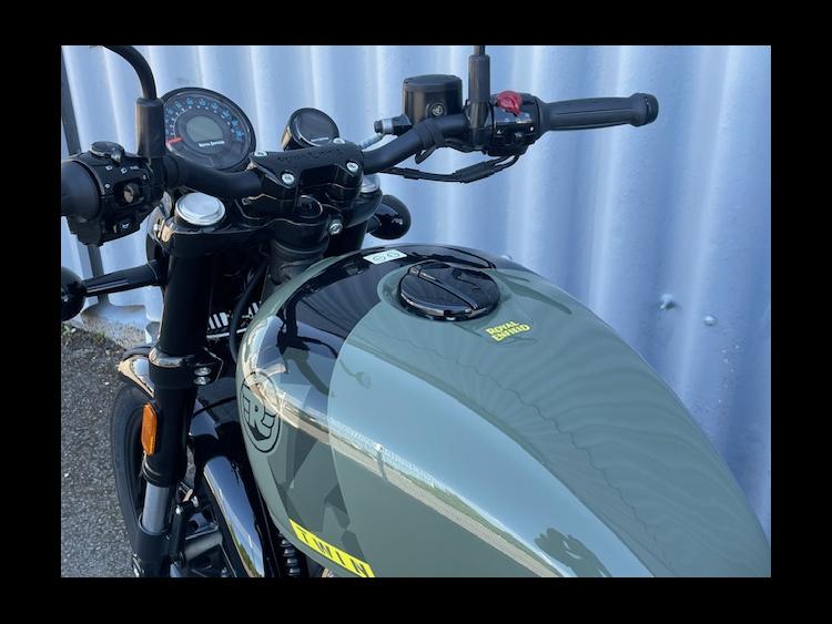 ROYAL ENFIELD SHOTGUN 650
