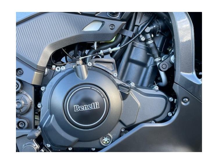 TORNADO 550 - DISPONIBLE EN A2 -