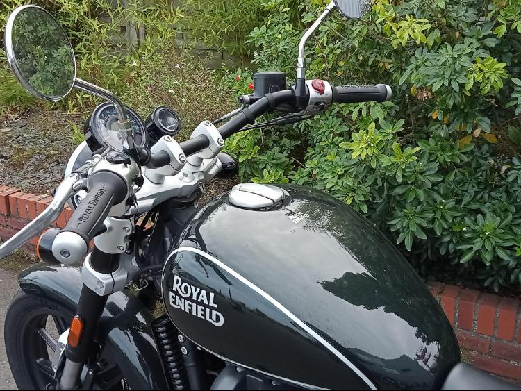 ROYAL ENFIELD SUPER METEOR 650