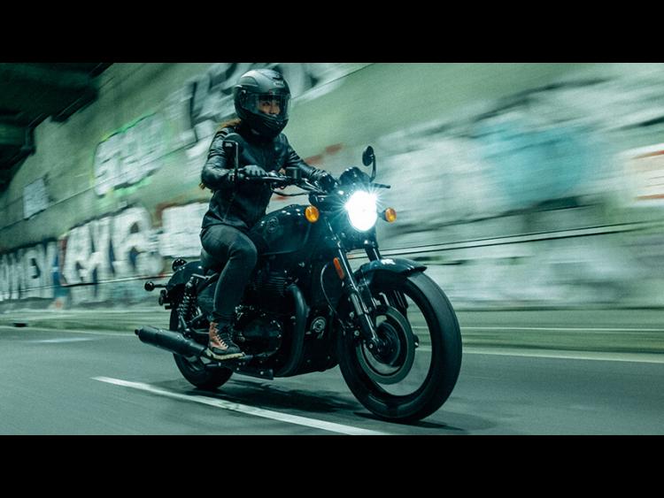 ROYAL ENFIELD SHOTGUN 650 - A2 -