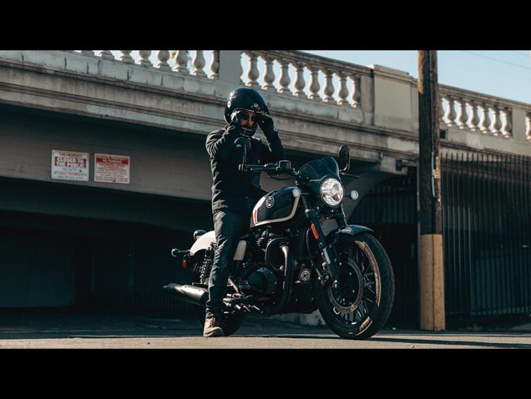 ROYAL ENFIELD SHOTGUN 650 - A2 -