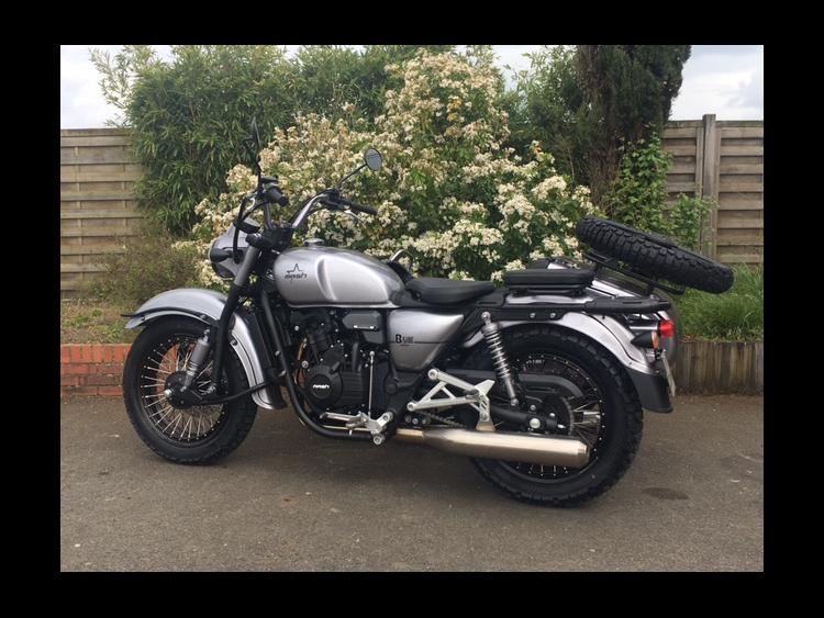 MASH MASH B-SIDE 500 - Bi-cylindre -
