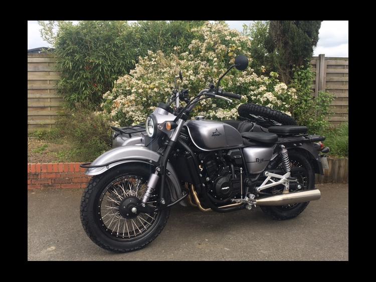 MASH MASH B-SIDE 500 - Bi-cylindre -