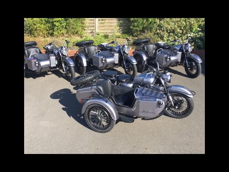 MASH MASH B-SIDE 500 - Bi-cylindre -