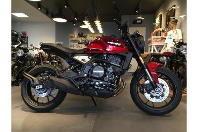 MOTO MORINI SEIEMMEZZO 650 STR