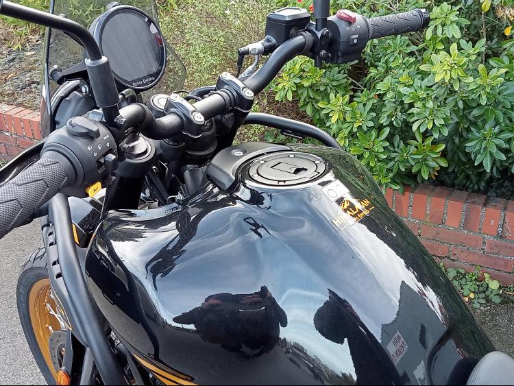ROYAL ENFIELD HIMALAYAN 450