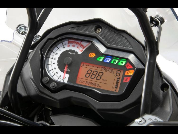 BENELLI TRK 502 E5
